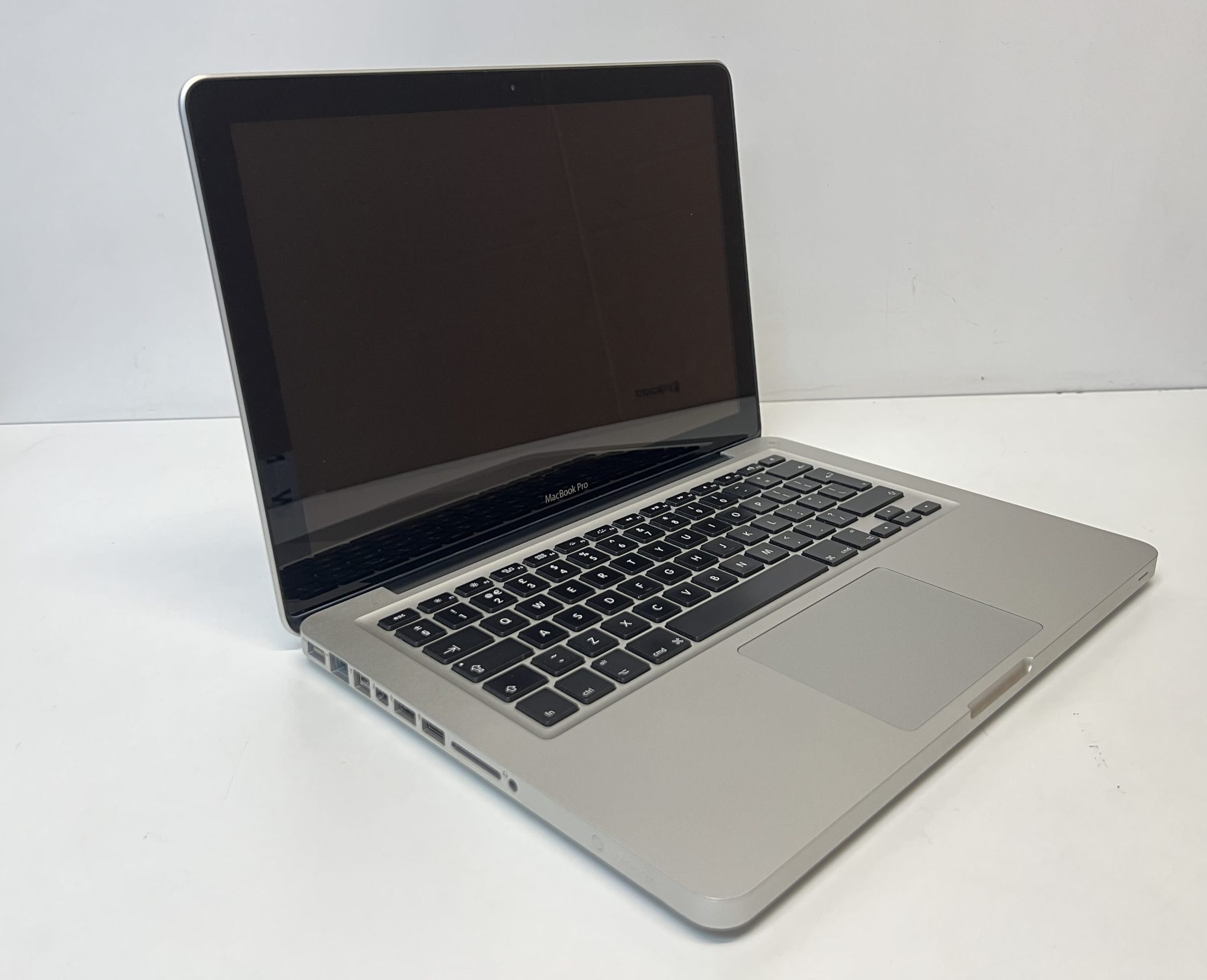 20230526_151658047_iOS Macbook Pro A1278 I5-3210M 8GB 240GB SSD Catalina 10.15.7 - Image 1