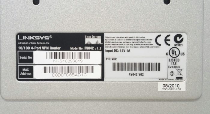 Cisco Linksys RV042 10/100 4-Port VPN Router - Image 3