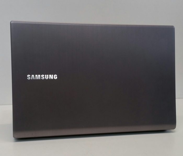 Samsung 700Z Notebook NP700Z5AH i7-2675QM 8GB RAM 250GB SSD - Image 5