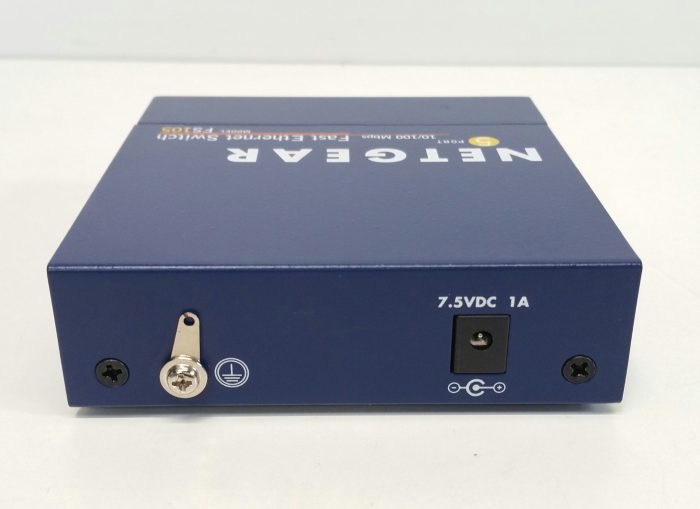 Netgear FS105 v2 Fast Ethernet 510/100 Switch - Image 5