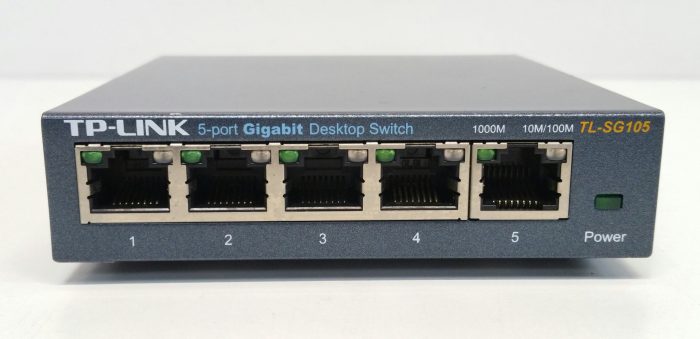 TP-Link TL-SG105 5-Port Gigabit Desktop Switch - Image 2