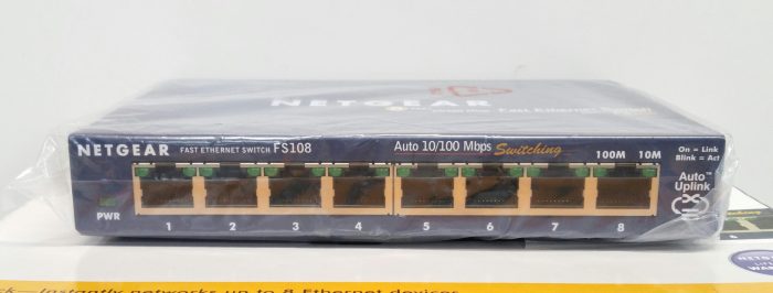 Netgear FS108 ProSafe 8-Port 10/100 Desktop Switch - Image 7