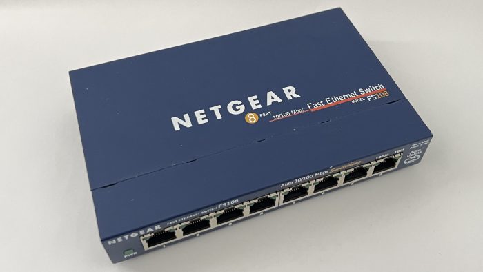 Netgear FS108 v2 ProSafe 8-Port 10/100 Fast Ethernet Swit - Image 5