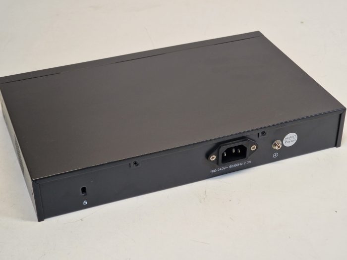 Tp-Link 16 port PoE+ switch TL-SG1016PE - Image 5