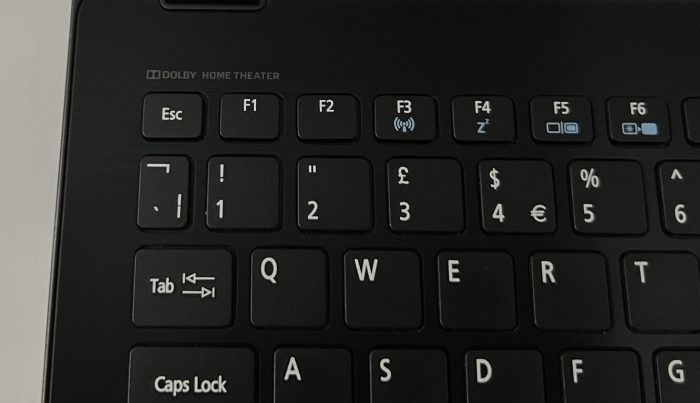 Acer ZRI Aspire V5 Series AMD A8-5557M 8GB RAM 1TB HDD - Image 7