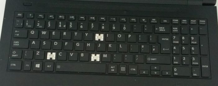 Toshiba Satellite Pro R50-B-12P i3-4005U 8GB RAM 500GB HDD - Bled Screen + Missing Keys - Image 8