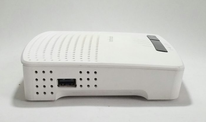 Technicolor TG582n 4-Port Wireless Router without Power Adapter - Image 5