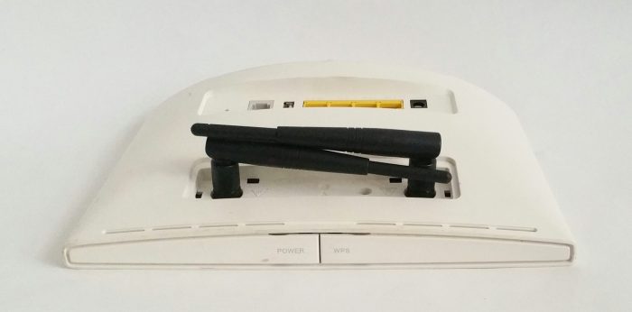 Huawei B525s-23a 4-Port Wireless Router - Image 6