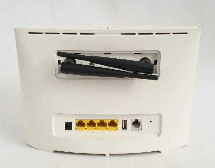 Huawei B525s-23a 4-Port Wireless Router - Image 5