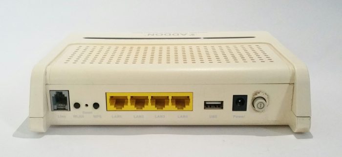 Addon ADD-NWAR3650 11n/draft 4-Port ADSL2+ Wireless Router - Image 5