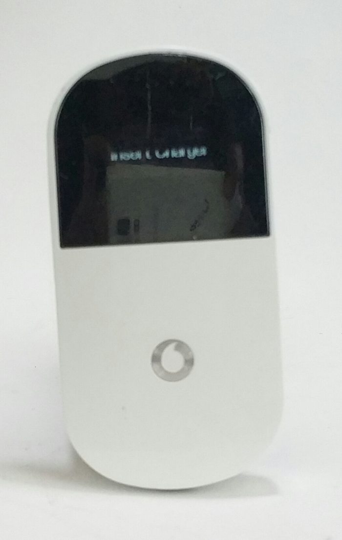 Vodafone R205 Ver. B Mobile Wi-Fi 3G Hotspot - Image 2