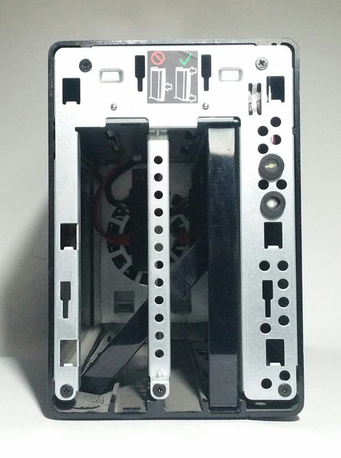 iOmega iX2-NG Network Storage Box With Missing Front - Image 5