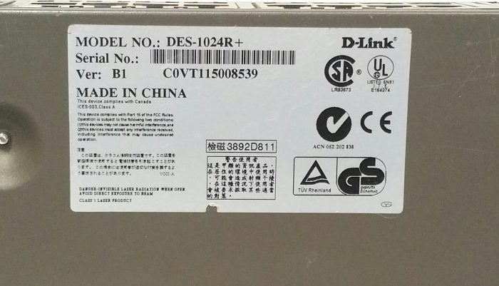 D-Link DES-1024R 24-Port 10/100 Fast Ethernet Switch - Image 3