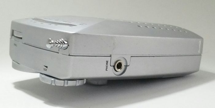 Academy FM/AM Receiver Radio - Image 4