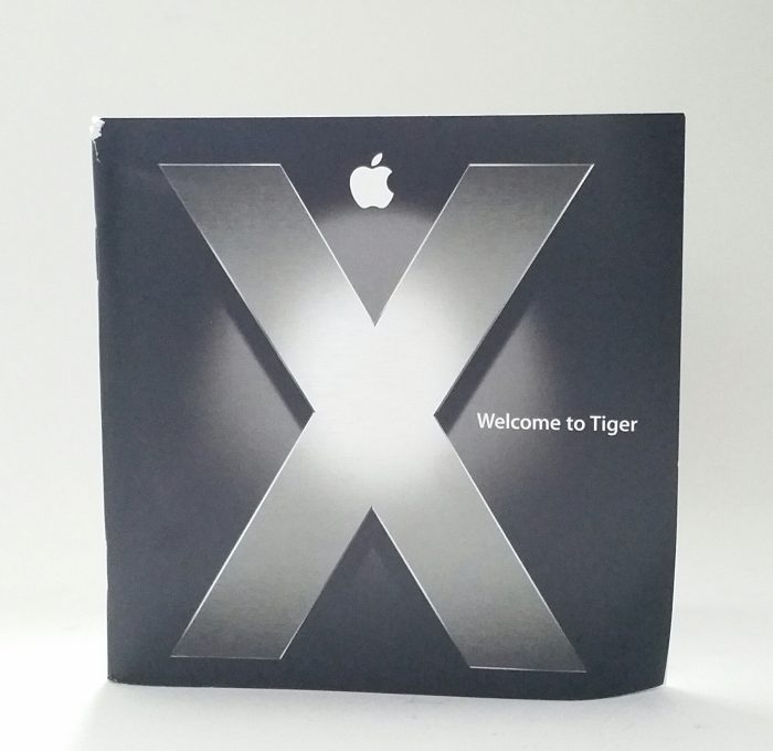 Apple Mac OS X Tiger OS Software Box with Guide (No Discs) - Image 3