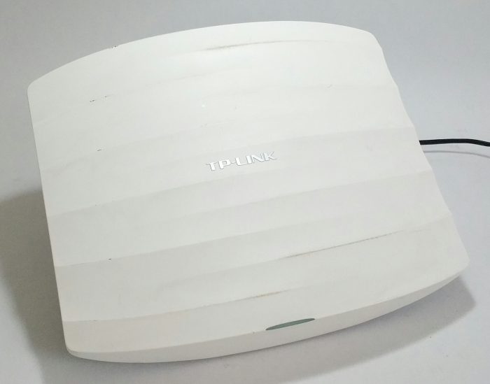EAP320 TP-LINK AC1200 Wireless Dual Band Gigabit Access Point - Image 2