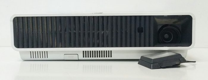 Casio XJ-M130 Data Projector with 6730 Lamp Hours Used - Image 2