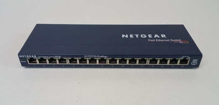 Netgear FS116 Fast Ethernet 16 Port 10/100 Switch - Image 2