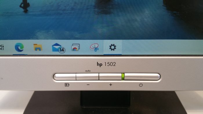 HP 1502 15 inch Monitor VGA - Image 2