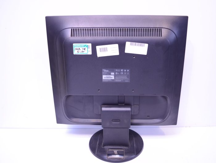 Fujitsu D19-1 19 inch Monitor VGA - Image 3
