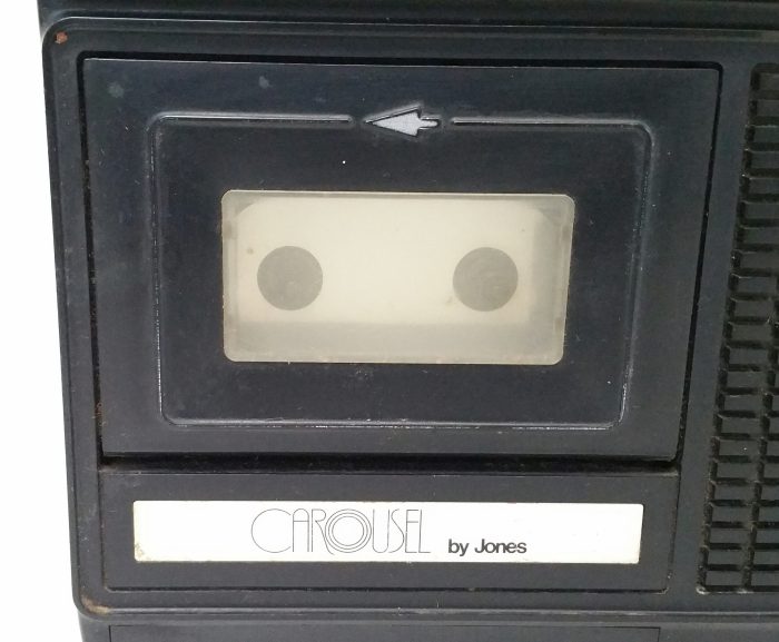 Carousel By Jones AM FM Radio Cassette Recorder 270 FM 88-108MHz AM 535-1605KHz - Image 8