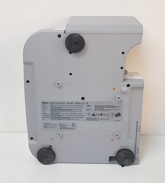 NEC U250X Projector with 143 Lamp Hours Used - Image 7