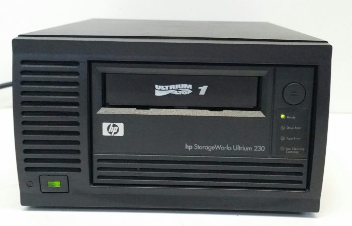 HP StorageWorks Ultrium 230 LTO-1 BRSLA-0201-AC External Backup Drive - Image 2