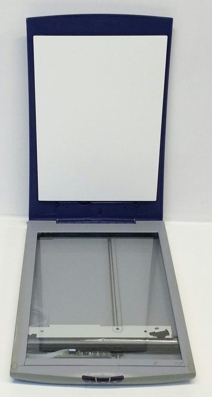 Canon CanoScan N670U Scanner - Image 6