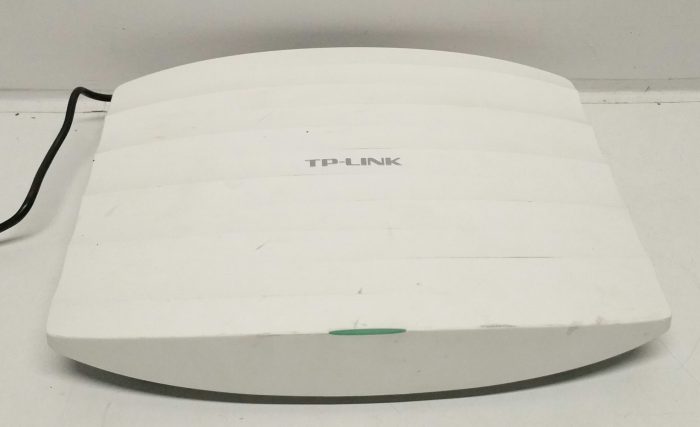 TP-LINK EAP320 AC1200 Wireless Dual Band Gigabit Access Point - Image 2