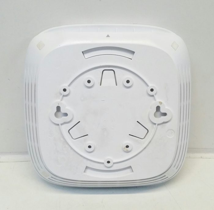 TP-LINK EAP225 AC1200 Wireless Dual Band Gigabit Access Point - Image 3