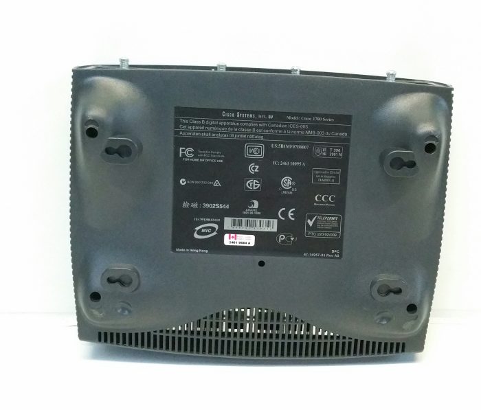 Cisco 1721 1700 Series 10/100 Modular Access Ethernet Router - Image 4
