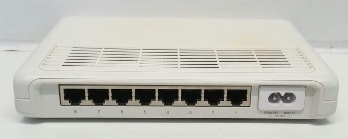 Asus GigaX 1108N 8-Port Ethernet Desktop Switch - Image 5