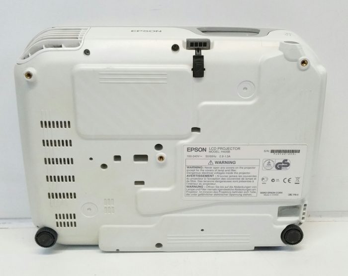Epson H435B EB-X11 LCD Projector with 1517 Lamp Hours Used - Image 4