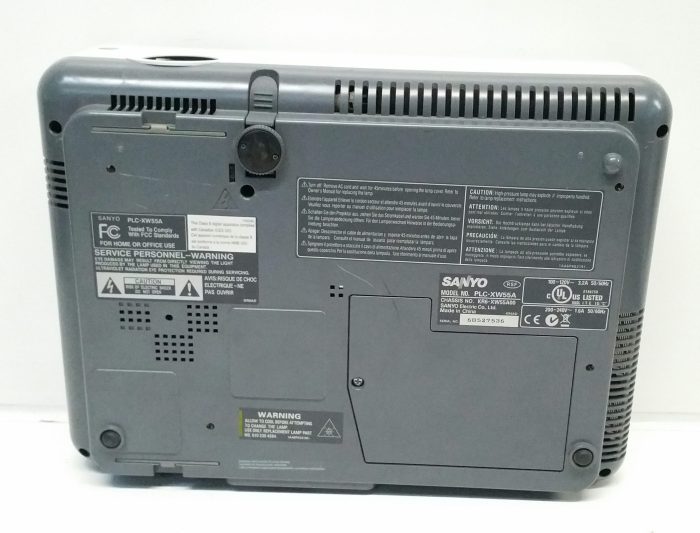 Sanyo Proxtrax PLC-XW55A Multiverse Projector - Image 4