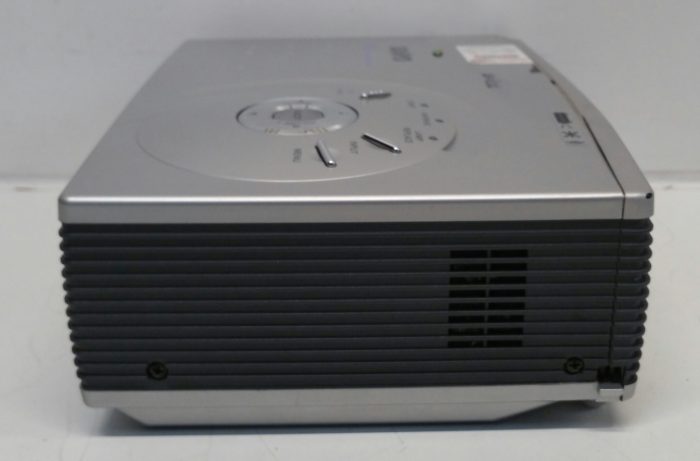 Sanyo PLC-SW30 Pro-X Multiverse Projector With Bag & Remote - Image 9