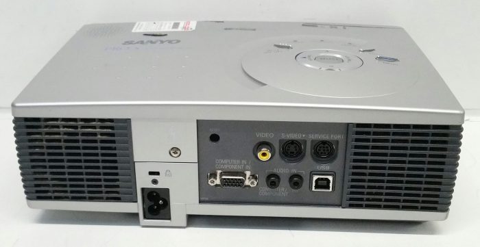 Sanyo PLC-SW30 Pro-X Multiverse Projector With Bag & Remote - Image 7
