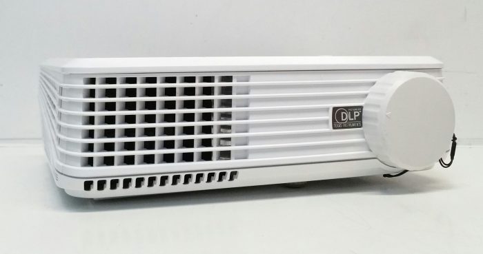 Nec HP-200 Projector #3834 - Image 2