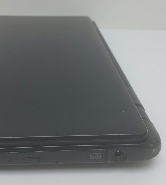 Acer Travelmate P256 Series Z5WBH Windows 10 Pro 15.6" Laptop - Image 3