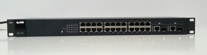Zyxel ES-1124 24 Ports Gigabit Ethernet Switch + Quick Start Guide + Disc - Image 3