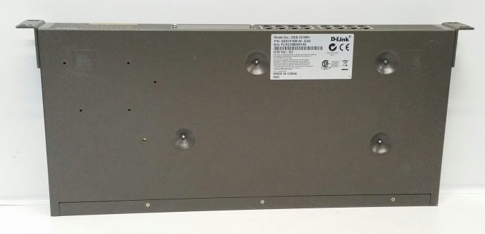 D-Link DES-1016R+ 16-Port 10/100 Fast Ethernet Switch - Image 4