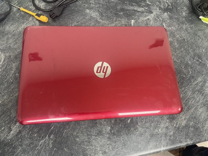 HP Pavilion 15-e092sa Laptop AMD A4-5000 APU with Radeon 8GB Ram Windows 10 - Image 8