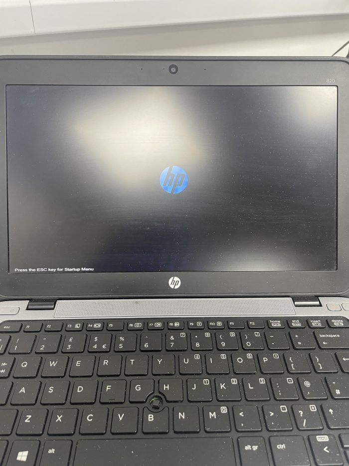HP ELITEBOOK I5-4310U CPU 8GB RAM NO HD CLEAN CONDITION - Image 2