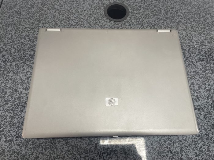 HP 6730b CORE 2 DUO P8700 2.53GHz 4GB RAM NO HD - Image 3
