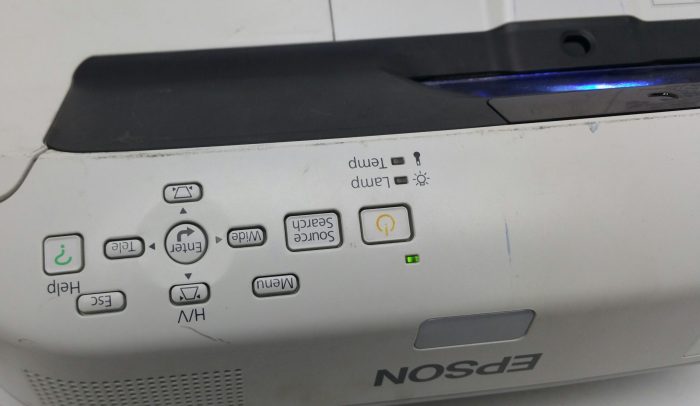Epson EB-470 H456B LCD Projector 35 Lamp Hours Used - Image 9