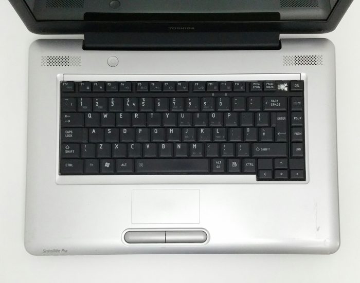 Toshiba Satellite Pro L450-17L Windows 10 Home 15.6" Laptop - Image 9