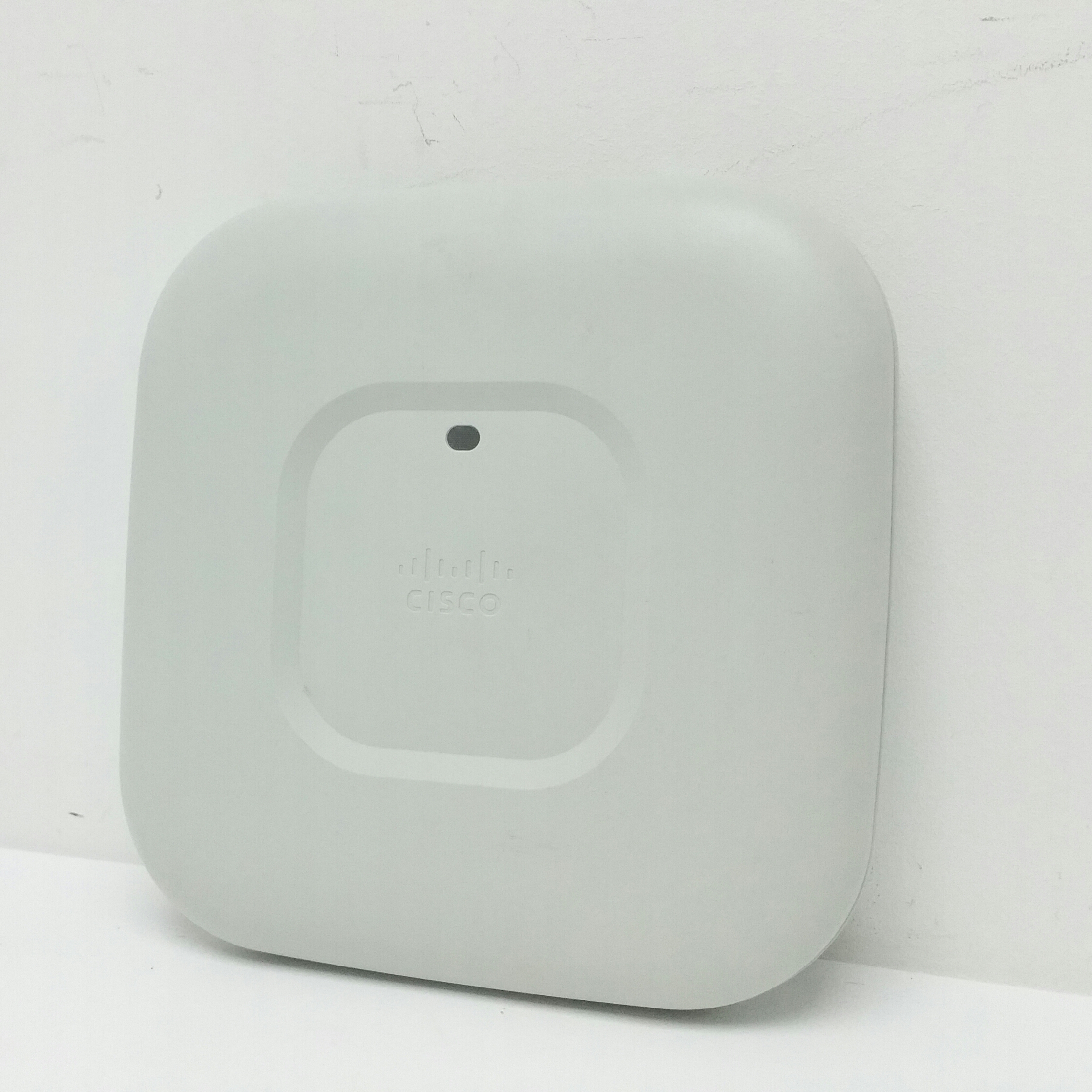 20180402_163217-1 Cisco AIR-CAP1702I-E-K9 V02 Cisco Aironet 1700 Series 802.11ac Dual Band POE Access Point - Image 1