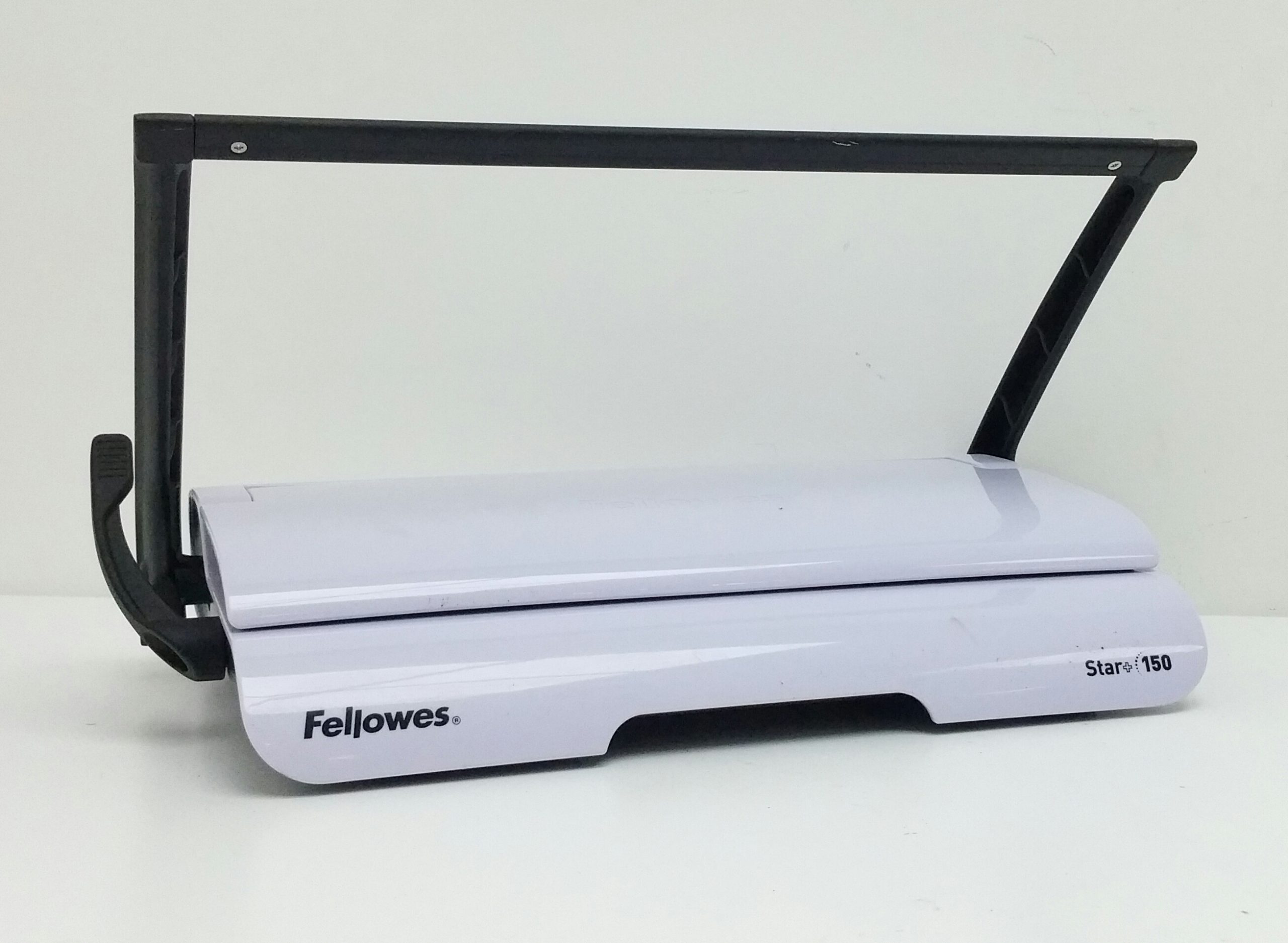 20180404_163511-1 Fellowes Star+150 Manual Comb Binding Machine - Image 1