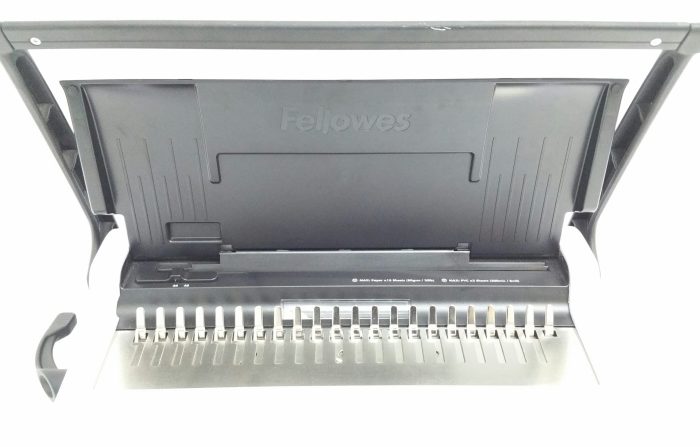Fellowes Star+150 Manual Comb Binding Machine - Image 6