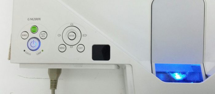 Nec NP-UM280X HDMI VGA LCD Projector 80% Remaining 814 Lamp Hours Used - Image 9