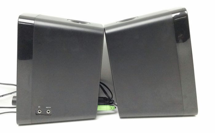 Creative Inspire T10 Multimedia Desktop Speakers - Image 6